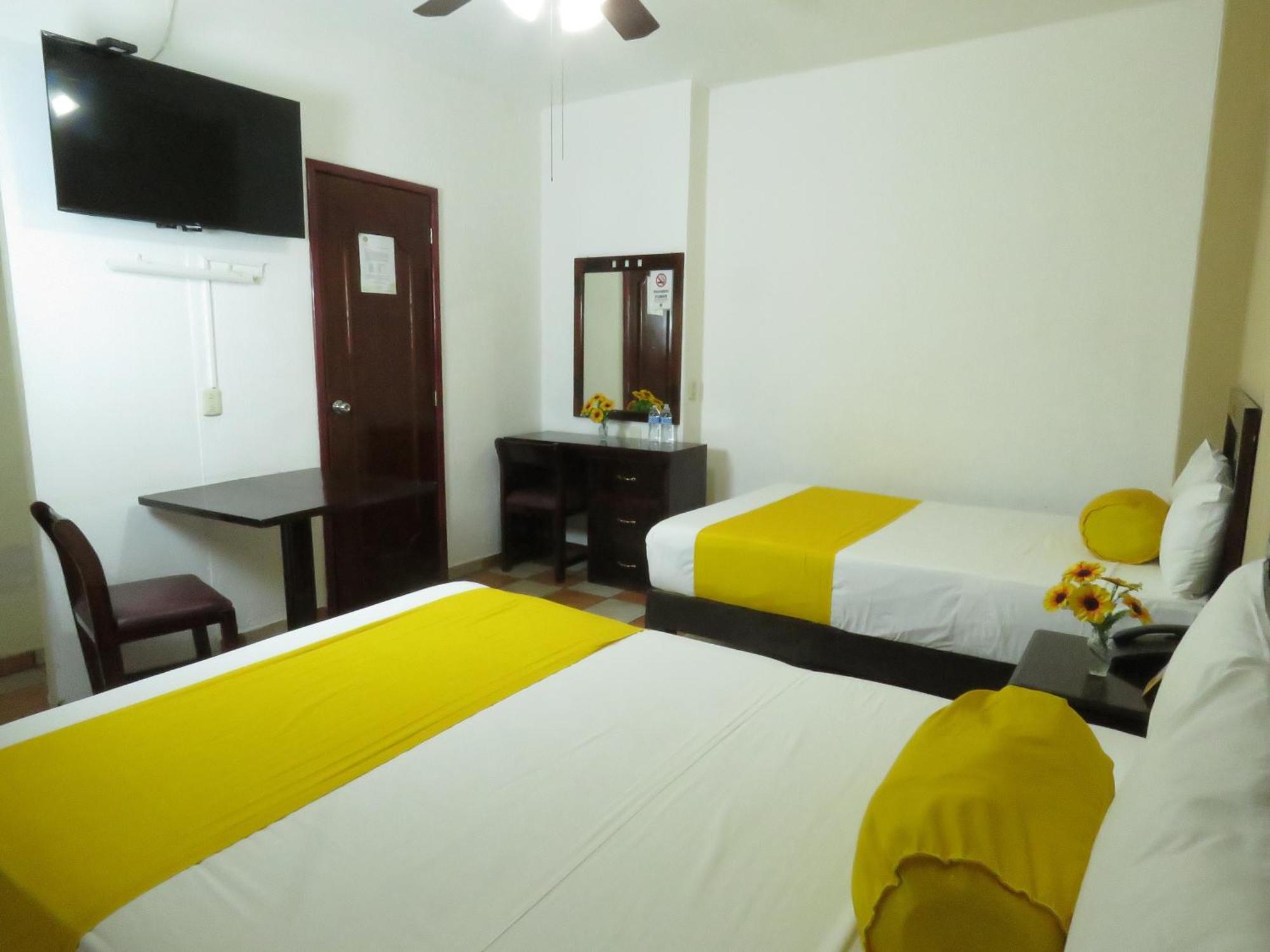 Hotel Los Girasoles Tepic Exteriör bild