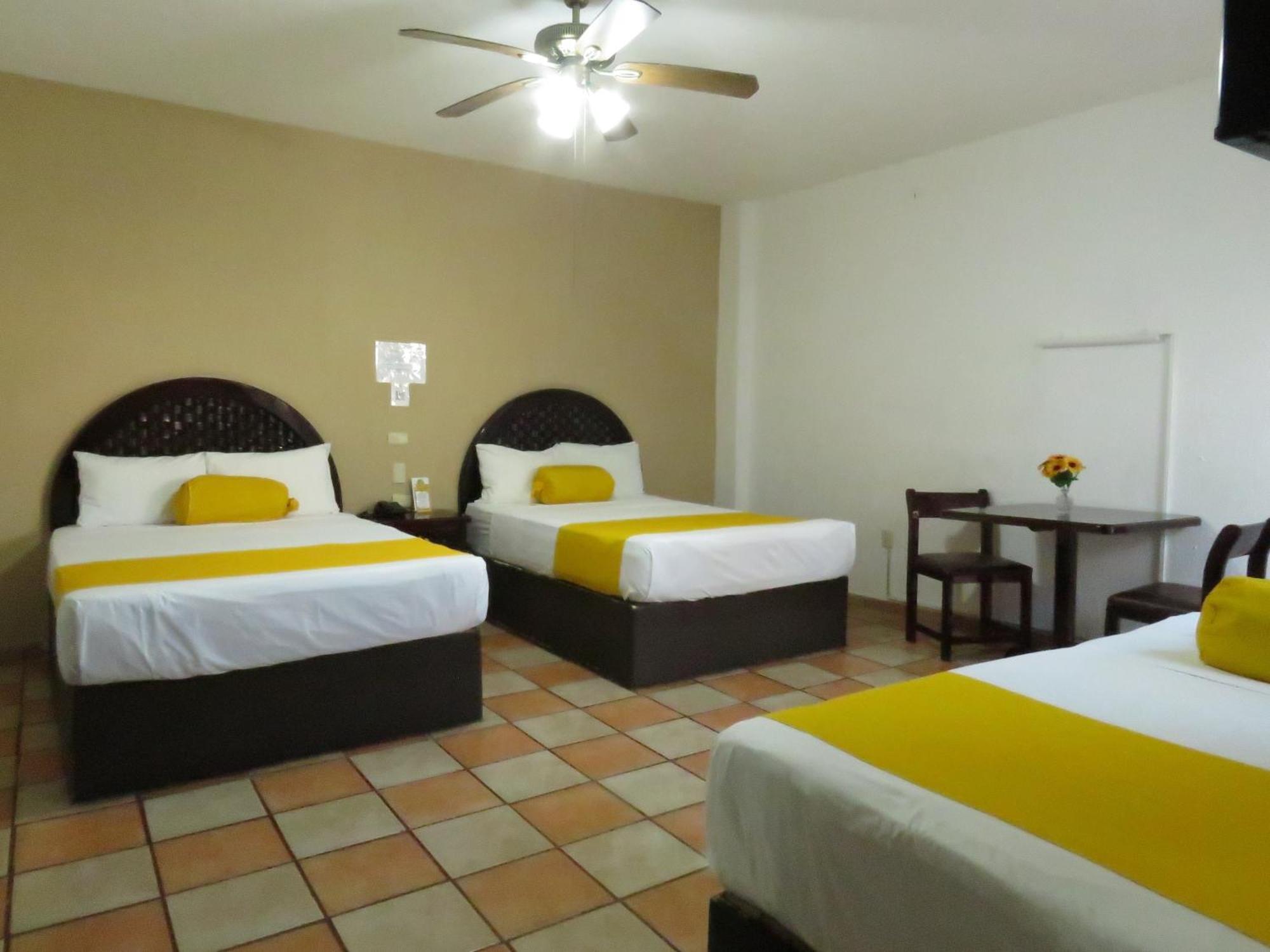 Hotel Los Girasoles Tepic Exteriör bild