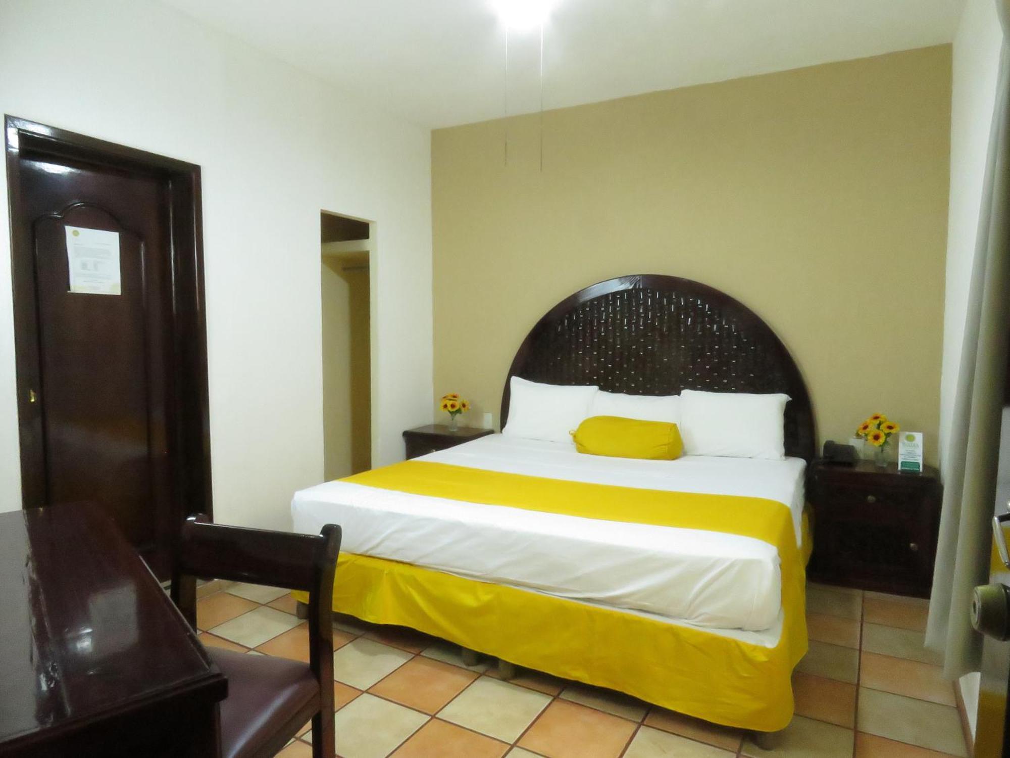 Hotel Los Girasoles Tepic Exteriör bild