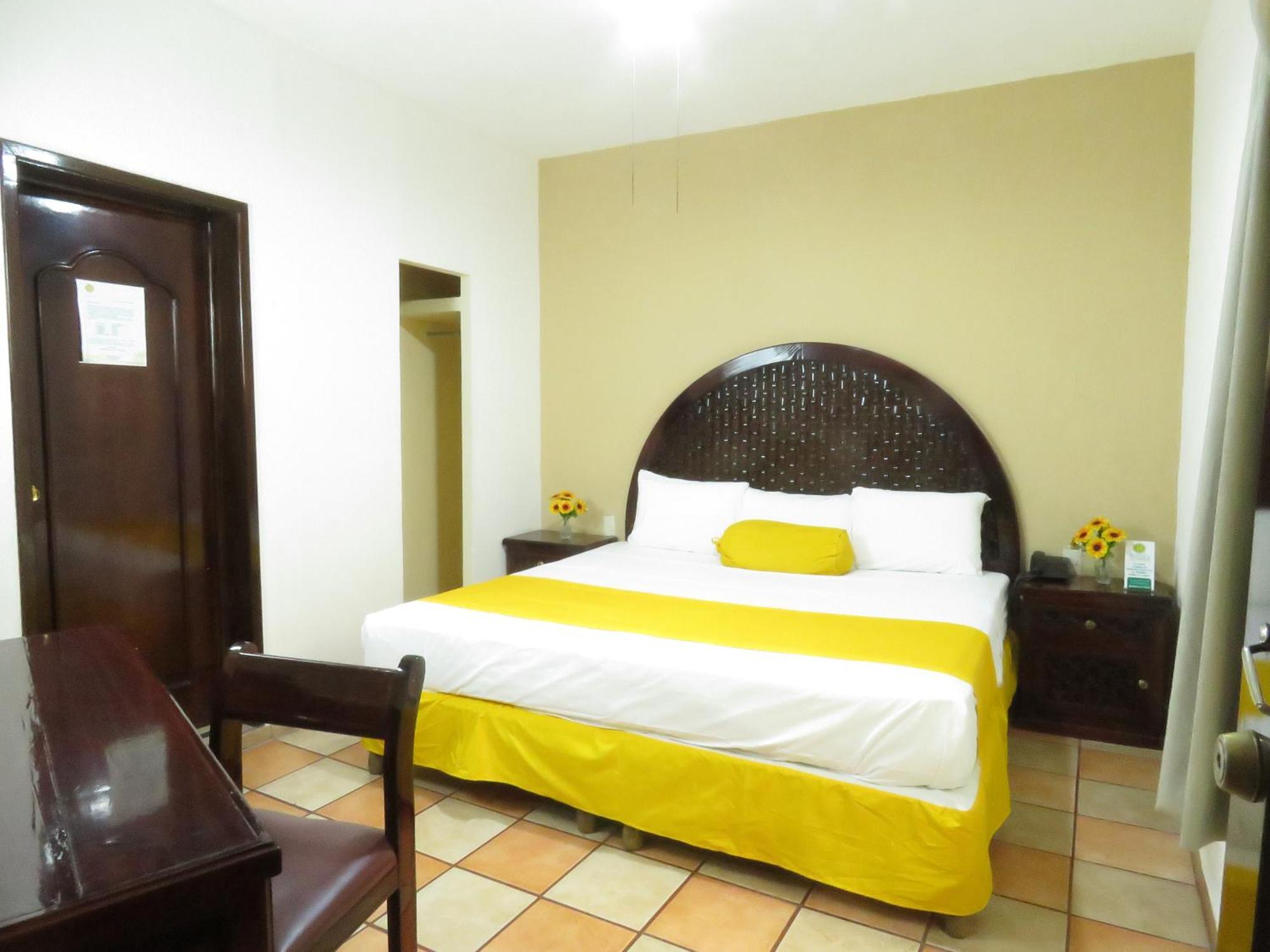 Hotel Los Girasoles Tepic Exteriör bild